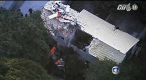 Clip: Trực thăng rơi vào nhà dân, 4 người thiệt mạng