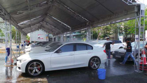 Thành viên Nhà Trắng đến Phú Mỹ Hưng chỉ cách 'chơi' xe sang