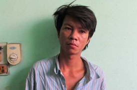 Bị đâm chết vì đưa dao cho hung thủ