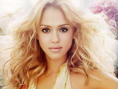 Cuộc đời, tính cách được thể hiện ra sao qua hình dáng đôi môi