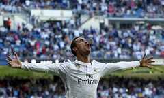 Ronaldo 'nã đạn' tốt hơn 53 đội bóng hàng đầu châu Âu