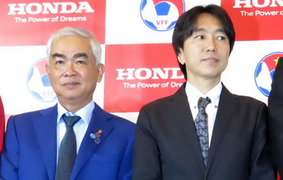 HLV Miura gỡ thế bí cho VFF