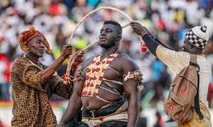 Khốc liệt cảnh đấu vật thành triệu phú