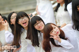 Nữ sinh trường Ams đẹp ngây ngất trong 'Ngày hội áo dài'