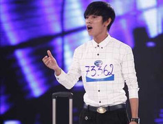 Vietnam Idol: 'Hot boy kẹo kéo' khóc nức nở khi giành vé vàng