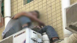 Bị phát hiện, trộm ngồi lì trên điều hòa nhiệt độ suốt 60 giờ