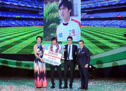 Tuấn Anh vượt Công Phượng giành giải cầu thủ trẻ xuất sắc nhất Việt Nam