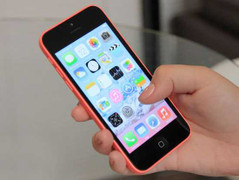 Vì sao người dùng mất tiền khi dùng iPhone 5C lock?