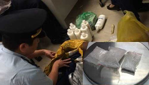 Nữ hành khách giấu ma túy trong hành lý lên máy bay