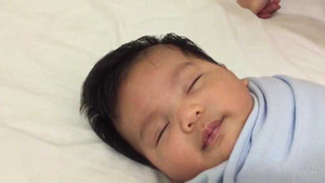 Tuyệt chiêu dỗ con ngủ trong vòng '5 nốt nhạc'