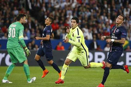 Luis Suarez lập siêu phẩm solo vào lưới PSG