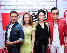 Hé lộ cách trả lương cho huấn luyện viên The Voice 2015