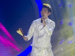 Hoài Linh 'giận hờn' vì Mai Quốc Việt không mềm mại như Đàm Vĩnh Hưng