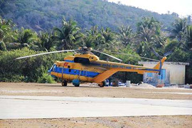 Tàu quét đáy biển tìm 2 máy bay Su-22 mất tích