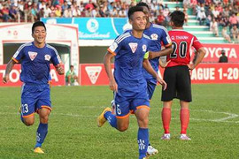 SLNA, SHB Đà Nẵng đại thắng, ĐTLA thua trận đầu tiên