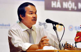 Nhận lương siêu khủng, bầu Đức lại gây sốc