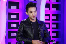 Danh ca Chế Linh 'chết điếng' vì chàng trai giả giọng Mai Quốc Việt