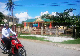 Phó chủ tịch xã hai lần dùng bằng giả