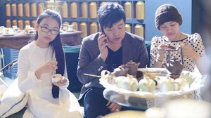 Quang Lê khoe hai con gái nuôi Phương Mỹ Chi, Huyền Trân