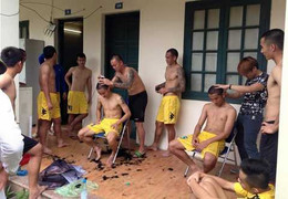 HLV Phan Thanh Hùng không ngăn Hà Nội T&T thành đội bóng thiếu lâm