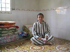 Chi 120 triệu đồng cho quản giáo để gọi điện trong tù