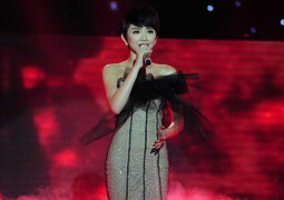 The Remix : Ngập scandal, tin đồn, khán giả quay lưng