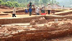 Lấp di tích Chăm làm đường cao tốc: Chờ cái 'gật đầu' của Bộ?