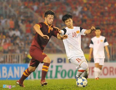 Văn Quyết: Không chơi ở V-League, Công Phượng còn tiến xa