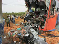 Tai nạn thảm khốc ở Đăk Lăk: Vì sao không khởi tố vụ án?