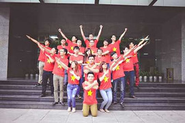 500 chiếc áo đỏ – Dấu ấn đậm nét của văn hóa doanh nghiệp tới nhân viên