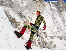 Động đất ở Nepal: Bức ảnh định mệnh của giám đốc Google