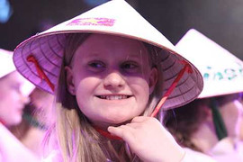 Âm nhạc không biên giới: Dùng Âm nhạc để kết nối trái tim