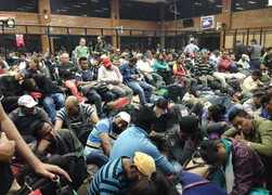 Nhóm người Việt đầu tiên trở về sau động đất kinh hoàng ở Nepal