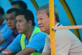 B.Bình Dương thắng nhàn Hải Phòng là nhờ HLV Lê Thụy Hải?