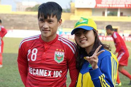 Bị HLV Lê Thụy Hải tố vượt mặt, Công Vinh nói gì?