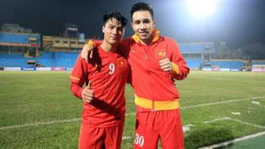 HLV Miura luôn biết cách gây sốc