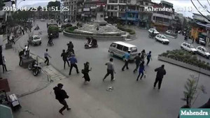 Clip: Khoảnh khắc động đất kinh hoàng như ngày tận thế ở Nepal