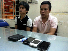 Bắt khẩn cấp 2 thanh niên lừa đảo qua internet