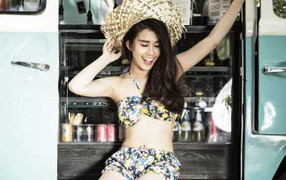 Hot girl Ngọc Thảo đón hè với trang phục quyến rũ