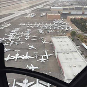 Sốc với hình ảnh máy bay riêng ngập Las Vegas trước trận đấu thế kỷ