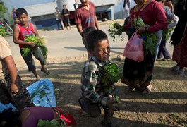 Nepal bị chỉ trích gây cản trở với hàng cứu trợ động đất