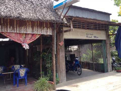 Siêu trộm 'quái dị' chuyên thoát y đột nhập vào nhà goá phụ