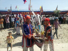 Dân đảo Lý Sơn tri ân công đức đội hùng binh Hoàng Sa