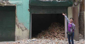 Ảnh 'cười ở Nepal' bị giễu nhại: Cán bộ Hội chữ thập đỏ rút đơn yêu cầu bảo vệ hình ảnh