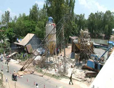 Cẩu sập đè 3 mẹ con chết thảm: Đơn vị thi công làm ngơ trước hiểm hoạ?