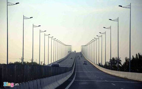 Tai nạn trên cao tốc hiện đại nhất Việt Nam, nhiều người bị thương