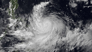 Vì sao Việt Nam dự đoán vị trí tâm bão có sai số cao?