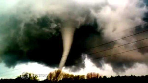 Video: Kinh hoàng vòi rồng tấn công miền bắc nước Đức