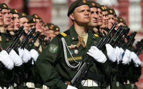 Nga bỏ hàng triệu USD chống mưa trong ngày Chiến thắng