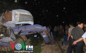 Tai nạn hi hữu trong đêm, đường sắt Bắc - Nam tê liệt nhiều giờ